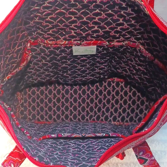 Vera Bradley Tote/Shoulder Bag in Frankly Scarlet Pattern Super Clean Zero Wear! - Picture 3 of 8